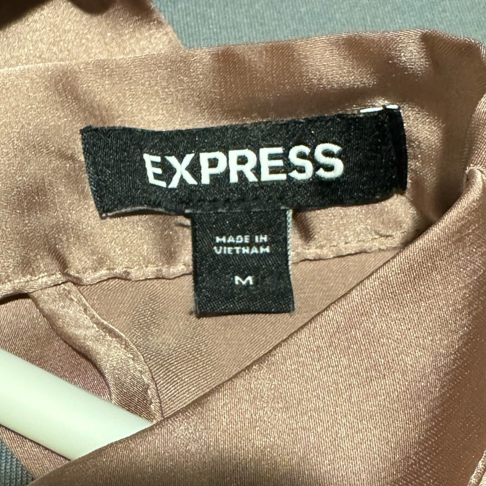 Express Cropped Blouse With Partial Open Back - image 8